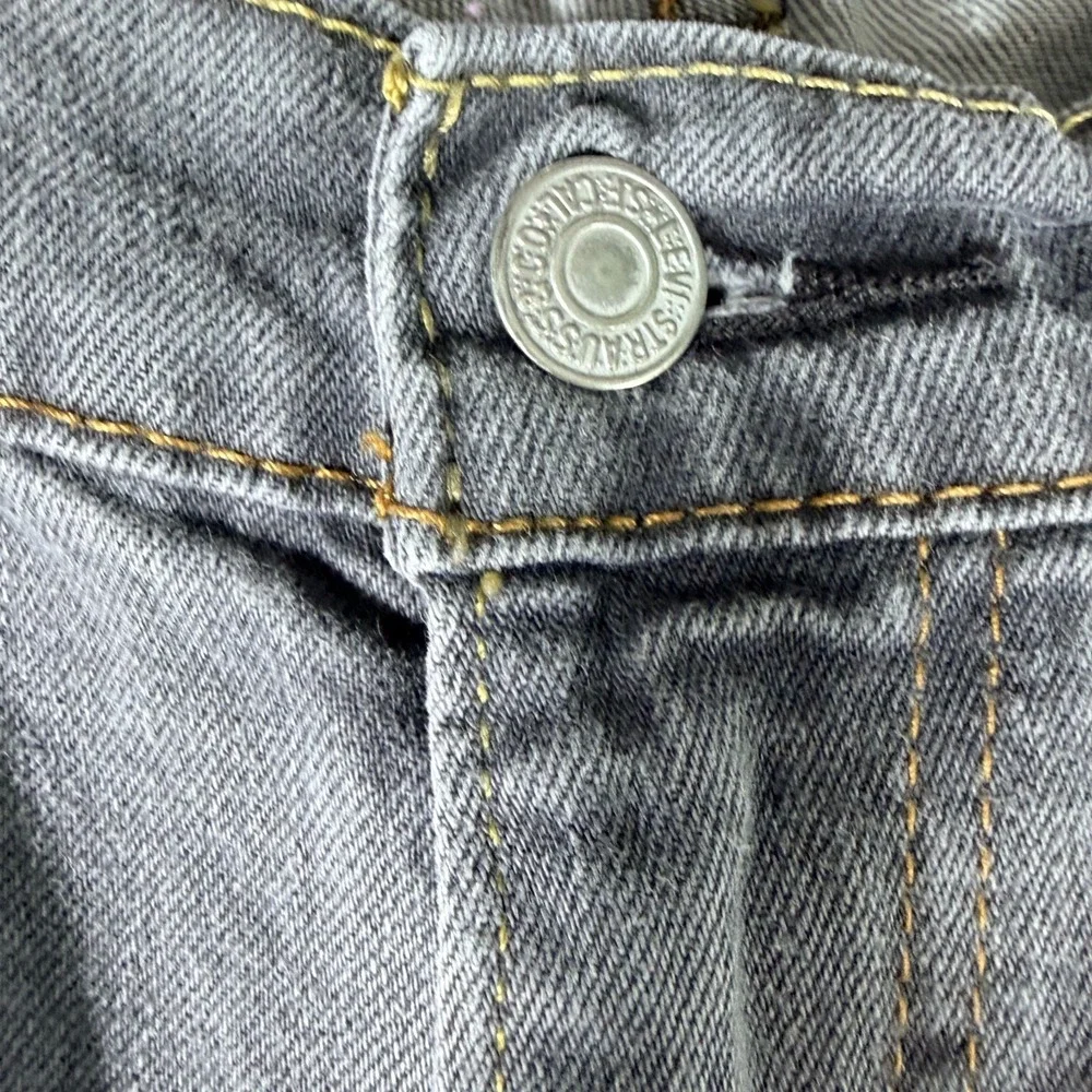 Levi's 550 Jeans Mens 36x32 Dark Gray Denim Cotton Stretch Straight Relaxed Fit